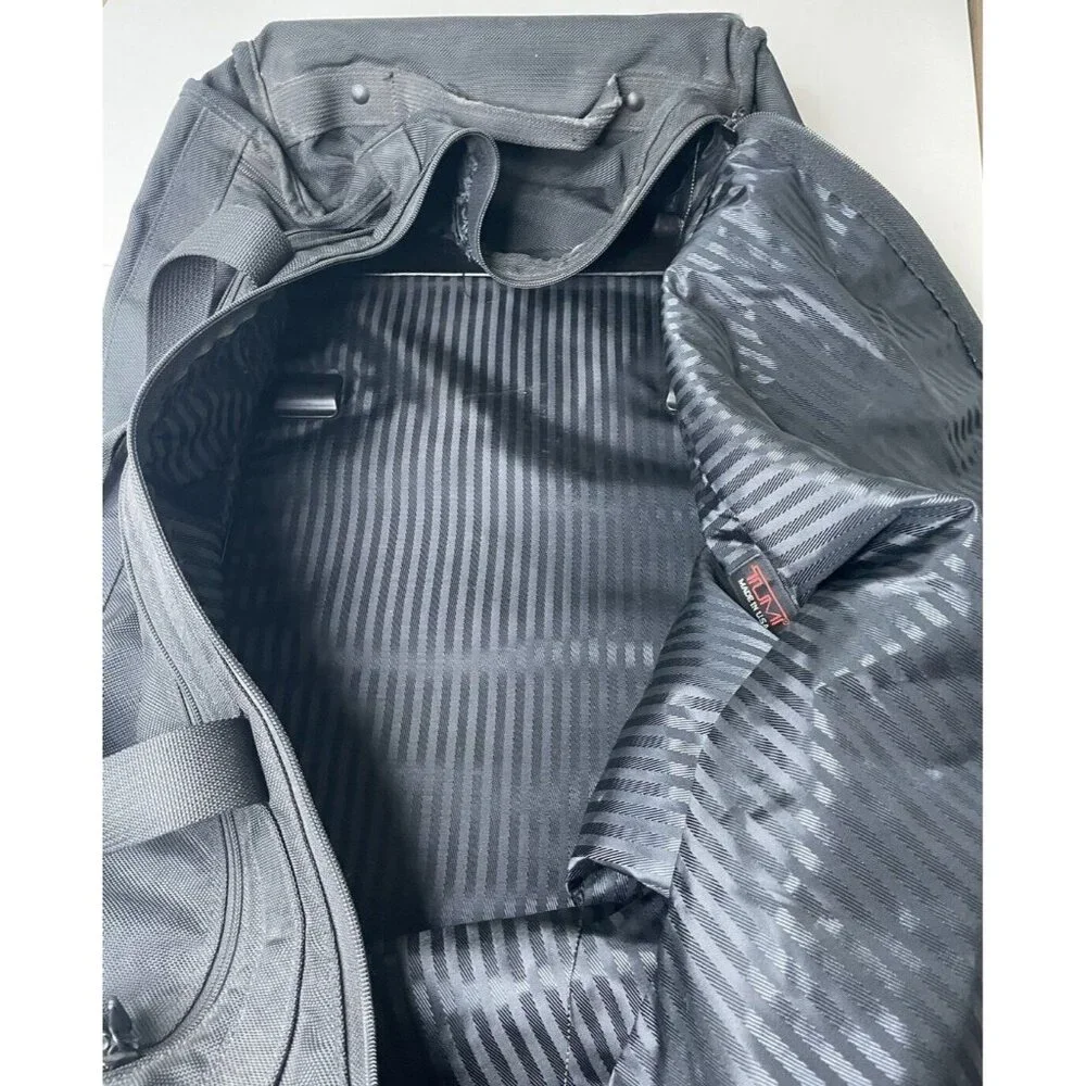 Tumi 2 Wheeled duffle bag 29